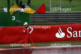 17.10.2009 Sao Paulo, Brazil,  Giancarlo Fisichella (ITA), Scuderia Ferrari after spinning during qualifying - Formula 1 World Championship, Rd 16, Brazilian Grand Prix, Saturday Qualifying