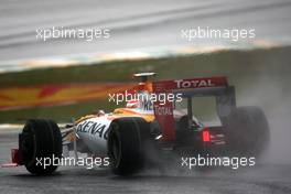 17.10.2009 Sao Paulo, Brazil,  Fernando Alonso (ESP), Renault F1 Team - Formula 1 World Championship, Rd 16, Brazilian Grand Prix, Saturday Qualifying