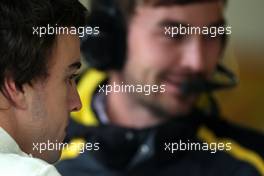 17.10.2009 Sao Paulo, Brazil,  Fernando Alonso (ESP), Renault F1 Team - Formula 1 World Championship, Rd 16, Brazilian Grand Prix, Saturday Practice