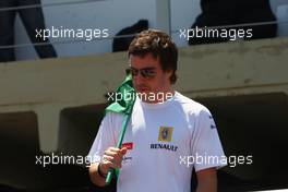 18.10.2009 Sao Paulo, Brazil,  Fernando Alonso (ESP), Renault F1 Team - Formula 1 World Championship, Rd 16, Brazilian Grand Prix, Sunday