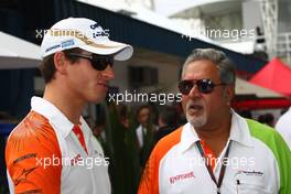18.10.2009 Sao Paulo, Brazil,  Adrian Sutil (GER), Force India F1 Team with Vijay Mallya (IND) Force India F1 Team Owner - Formula 1 World Championship, Rd 16, Brazilian Grand Prix, Sunday