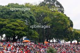 18.10.2009 Sao Paulo, Brazil,  Fans - Formula 1 World Championship, Rd 16, Brazilian Grand Prix, Sunday