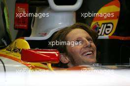 15.10.2009 Sao Paulo, Brazil,  Romain Grosjean (FRA) , Renault F1 Team  - Formula 1 World Championship, Rd 16, Brazilian Grand Prix, Thursday