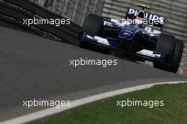 17.04.2009 Shanghai, China,  Kazuki Nakajima (JPN), Williams F1 Team, FW31 - Formula 1 World Championship, Rd 3, Chinese Grand Prix, Friday Practice