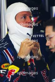 17.04.2009 Shanghai, China,  Sebastian Vettel (GER), Red Bull Racing, Pitlane, Box, Garage - Formula 1 World Championship, Rd 3, Chinese Grand Prix, Friday Practice