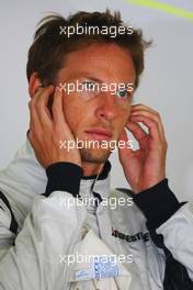 17.04.2009 Shanghai, China,  Jenson Button (GBR), Brawn GP, Pitlane, Box, Garage - Formula 1 World Championship, Rd 3, Chinese Grand Prix, Friday Practice
