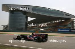 17.04.2009 Shanghai, China,  Sébastien Buemi (SUI), Scuderia Toro Rosso, STR4, STR04, STR-04 - Formula 1 World Championship, Rd 3, Chinese Grand Prix, Friday Practice