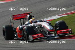 17.04.2009 Shanghai, China,  Lewis Hamilton (GBR), McLaren Mercedes, MP4-24 - Formula 1 World Championship, Rd 3, Chinese Grand Prix, Friday Practice