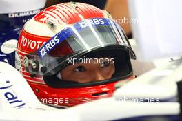 17.04.2009 Shanghai, China,  Kazuki Nakajima (JPN), Williams F1 Team, Pitlane, Box, Garage - Formula 1 World Championship, Rd 3, Chinese Grand Prix, Friday Practice