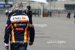 17.04.2009 Shanghai, China,  Flavio Briatore (ITA), Renault F1 Team, Team Chief, Managing Director - Formula 1 World Championship, Rd 3, Chinese Grand Prix, Friday