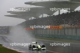 19.04.2009 Shanghai, China,  Rubens Barrichello (BRA), Brawn GP, BGP001, BGP 001 - Formula 1 World Championship, Rd 3, Chinese Grand Prix, Sunday Race