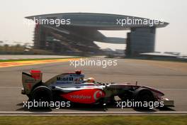 18.04.2009 Shanghai, China,  Lewis Hamilton (GBR), McLaren Mercedes, MP4-24 - Formula 1 World Championship, Rd 3, Chinese Grand Prix, Saturday Qualifying