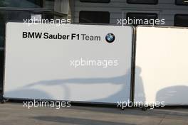 18.04.2009 Shanghai, China,  BMW Sauber garage - Formula 1 World Championship, Rd 3, Chinese Grand Prix, Saturday
