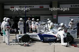 18.04.2009 Shanghai, China,  Nick Heidfeld (GER), BMW Sauber F1 Team, F1.09 - Formula 1 World Championship, Rd 3, Chinese Grand Prix, Saturday Qualifying