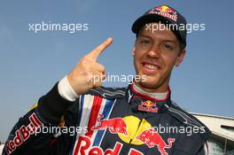 18.04.2009 Shanghai, China,  Sebastian Vettel (GER), Red Bull Racing gets pole position - Formula 1 World Championship, Rd 3, Chinese Grand Prix, Saturday Qualifying