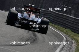 18.04.2009 Shanghai, China,  Sebastian Vettel (GER), Red Bull Racing, RB5 - Formula 1 World Championship, Rd 3, Chinese Grand Prix, Saturday Qualifying
