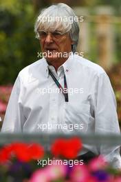 18.04.2009 Shanghai, China,  Bernie Ecclestone (GBR), President and CEO of Formula One Management - Formula 1 World Championship, Rd 3, Chinese Grand Prix, Saturday