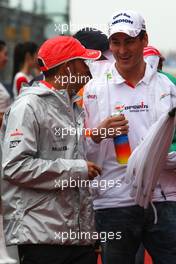 19.04.2009 Shanghai, China,  Lewis Hamilton (GBR), McLaren Mercedes and Adrian Sutil (GER), Force India F1 Team - Formula 1 World Championship, Rd 3, Chinese Grand Prix, Sunday