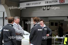 16.04.2009 Shanghai, China,  Ross Brawn (GBR) Brawn GP Team Principal, Jenson Button (GBR), Brawn GP - Formula 1 World Championship, Rd 3, Chinese Grand Prix, Thursday