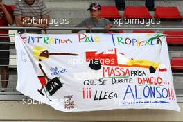 08.05.2009 Barcelona, Spain,  Banners in the crowd - Formula 1 World Championship, Rd 5, Spanish Grand Prix, Friday Practice