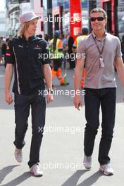 08.05.2009 Barcelona, Spain,  Brendon Hartley (NZL), Test Driver, Red Bull Racing and David Coulthard (GBR), Red Bull Racing, Consultant - Formula 1 World Championship, Rd 5, Spanish Grand Prix, Friday