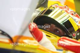 08.05.2009 Barcelona, Spain,  Fernando Alonso (ESP), Renault F1 Team - Formula 1 World Championship, Rd 5, Spanish Grand Prix, Friday Practice