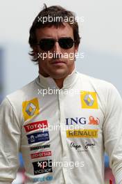 08.05.2009 Barcelona, Spain,  Fernando Alonso (ESP), Renault F1 Team - Formula 1 World Championship, Rd 5, Spanish Grand Prix, Friday Practice