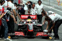 08.05.2009 Barcelona, Spain,  Lewis Hamilton (GBR), McLaren Mercedes - Formula 1 World Championship, Rd 5, Spanish Grand Prix, Friday Practice