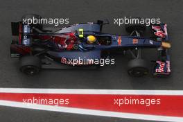 08.05.2009 Barcelona, Spain,  Sébastien Buemi (SUI), Scuderia Toro Rosso, STR4, STR04, STR-04 - Formula 1 World Championship, Rd 5, Spanish Grand Prix, Friday Practice