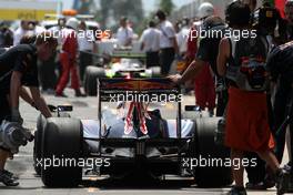 08.05.2009 Barcelona, Spain,  Mark Webber (AUS), Red Bull Racing - Formula 1 World Championship, Rd 5, Spanish Grand Prix, Friday Practice