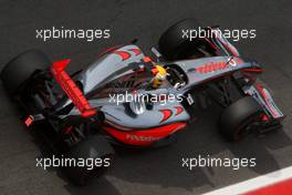 08.05.2009 Barcelona, Spain,  Lewis Hamilton (GBR), McLaren Mercedes, MP4-24 - Formula 1 World Championship, Rd 5, Spanish Grand Prix, Friday Practice