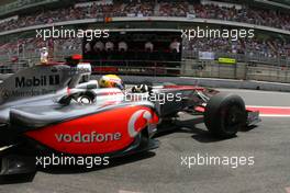 08.05.2009 Barcelona, Spain,  Lewis Hamilton (GBR), McLaren Mercedes  - Formula 1 World Championship, Rd 5, Spanish Grand Prix, Friday Practice