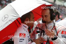 10.05.2009 Barcelona, Spain,  Lewis Hamilton (GBR), McLaren Mercedes - Formula 1 World Championship, Rd 5, Spanish Grand Prix, Sunday Pre-Race Grid