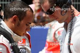 10.05.2009 Barcelona, Spain,  Lewis Hamilton (GBR), McLaren Mercedes - Formula 1 World Championship, Rd 5, Spanish Grand Prix, Sunday Pre-Race Grid