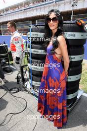 10.05.2009 Barcelona, Spain,  Nicole Scherzinger (USA), Singer in the Pussycat Dolls and girlfriend of Lewis Hamilton (GBR), McLaren Mercedes - Formula 1 World Championship, Rd 5, Spanish Grand Prix, Sunday Pre-Race Grid