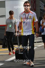 09.05.2009 Barcelona, Spain,  Fernando Alonso (ESP), Renault F1 Team with his wife Raquel Rosario (ESP) - Formula 1 World Championship, Rd 5, Spanish Grand Prix, Saturday