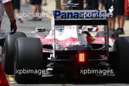 09.05.2009 Barcelona, Spain,  Jarno Trulli (ITA), Toyota Racing - Formula 1 World Championship, Rd 5, Spanish Grand Prix, Saturday Practice
