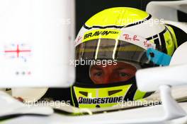 09.05.2009 Barcelona, Spain,  Jenson Button (GBR), Brawn GP, Pitlane, Box, Garage - Formula 1 World Championship, Rd 5, Spanish Grand Prix, Saturday Practice