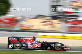 09.05.2009 Barcelona, Spain,  Sebastien Buemi (SUI), Scuderia Toro Rosso  - Formula 1 World Championship, Rd 5, Spanish Grand Prix, Saturday Practice