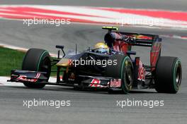 09.05.2009 Barcelona, Spain,  Sébastien Buemi (SUI), Scuderia Toro Rosso, STR4, STR04, STR-04 - Formula 1 World Championship, Rd 5, Spanish Grand Prix, Saturday Qualifying