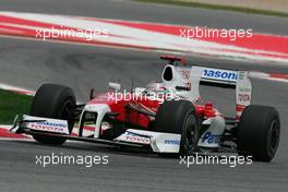 09.05.2009 Barcelona, Spain,  Jarno Trulli (ITA), Toyota Racing, TF109 - Formula 1 World Championship, Rd 5, Spanish Grand Prix, Saturday Qualifying