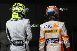 09.05.2009 Barcelona, Spain,  Jenson Button (GBR), Brawn GP and Fernando Alonso (ESP), Renault F1 Team - Formula 1 World Championship, Rd 5, Spanish Grand Prix, Saturday Qualifying