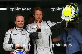 09.05.2009 Barcelona, Spain,  Rubens Barrichello (BRA), Brawn GP with Jenson Button (GBR), Brawn GP  - Formula 1 World Championship, Rd 5, Spanish Grand Prix, Saturday Qualifying