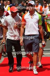 10.05.2009 Barcelona, Spain,  Lewis Hamilton (GBR), McLaren Mercedes and Adrian Sutil (GER), Force India F1 Team - Formula 1 World Championship, Rd 5, Spanish Grand Prix, Sunday