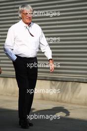 21.08.2009 Valencia, Spain,  Bernie Ecclestone (GBR), President and CEO of Formula One Management - Formula 1 World Championship, Rd 11, European Grand Prix, Friday Practice