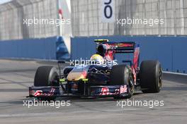 21.08.2009 Valencia, Spain,  Sébastien Buemi (SUI), Scuderia Toro Rosso, STR4, STR04, STR-04 - Formula 1 World Championship, Rd 11, European Grand Prix, Friday Practice