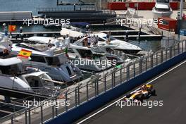 21.08.2009 Valencia, Spain,  Fernando Alonso (ESP), Renault F1 Team, R29 - Formula 1 World Championship, Rd 11, European Grand Prix, Friday Practice