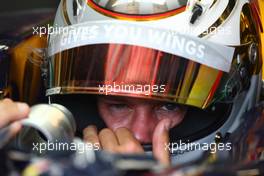 21.08.2009 Valencia, Spain,  Sebastian Vettel (GER), Red Bull Racing, RB5 - Formula 1 World Championship, Rd 11, European Grand Prix, Friday Practice