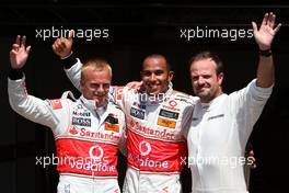 22.08.2009 Valencia, Spain,  Heikki Kovalainen (FIN), McLaren Mercedes, Lewis Hamilton (GBR), McLaren Mercedes, Rubens Barrichello (BRA), BrawnGP - Formula 1 World Championship, Rd 11, European Grand Prix, Saturday Qualifying