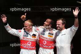 22.08.2009 Valencia, Spain,  Heikki Kovalainen (FIN), McLaren Mercedes, Lewis Hamilton (GBR), McLaren Mercedes, Rubens Barrichello (BRA), BrawnGP - Formula 1 World Championship, Rd 11, European Grand Prix, Saturday Qualifying